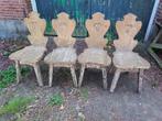 Vintage set van 4 Tiroolse eiken stoelen., Antiek en Kunst, Antiek | Meubels | Stoelen en Banken, Ophalen