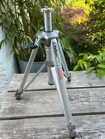 VELBON SX-621 videocamera statief beschikbaar voor biedingen