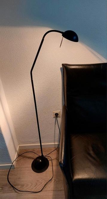 Vloerlamp/ leeslamp halogeen  beschikbaar voor biedingen