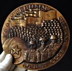 Sovjet Krijgsmacht Zeer Groot Brons Prachtig ! 60 jaar CCCP, Ophalen of Verzenden