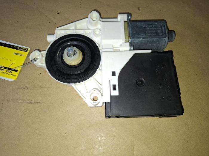 Raammotor Portier van een Volkswagen Caddy, Auto-onderdelen, Carrosserie en Plaatwerk, Volkswagen, Gebruikt, 3 maanden garantie