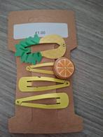 4 Haarclipjes met fruit motief - Gebruikt, Kinderen en Baby's, Babymode-accessoires, Ophalen of Verzenden, Gebruikt, Onbekend