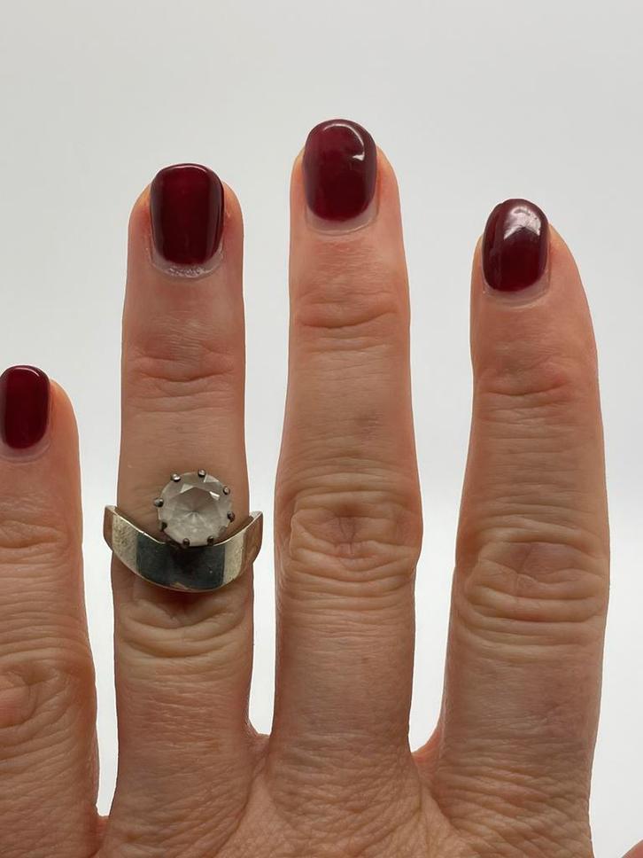 Z670 Prachtige zilveren ring heldere steen maat 16,5, Sieraden, Tassen en Uiterlijk, Ringen, Dame, Kleiner dan 17, Zilver, Zilver