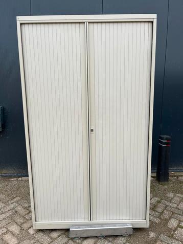 Drentea emmen Stalen roldeur kast beschikbaar voor biedingen