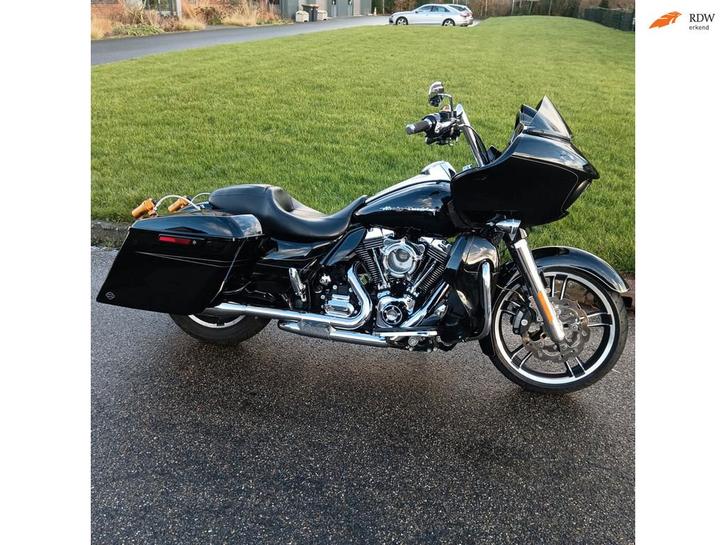 Harley Davidson 103 FLTRXS Road Glide Special 2016 Ohlins ro, Motoren, Motoren | Harley-Davidson, Bedrijf, Toermotor, meer dan 35 kW
