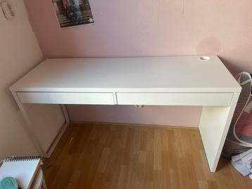 IKEA Micke bureau wit beschikbaar voor biedingen