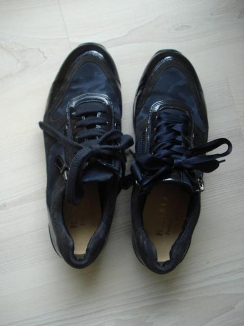 Bijna nieuwe leren HASSIA schoenen maat 4,5 = maat 37, Kleding | Dames, Schoenen, Zo goed als nieuw, Sneakers of Gympen, Zwart