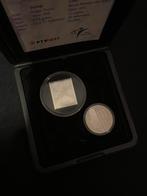 Zilveren postzegel en zilveren munt, Ophalen of Verzenden, Koningin Beatrix