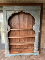 Mooie kast met ingebouwde verlichting, Ophalen, Gebruikt