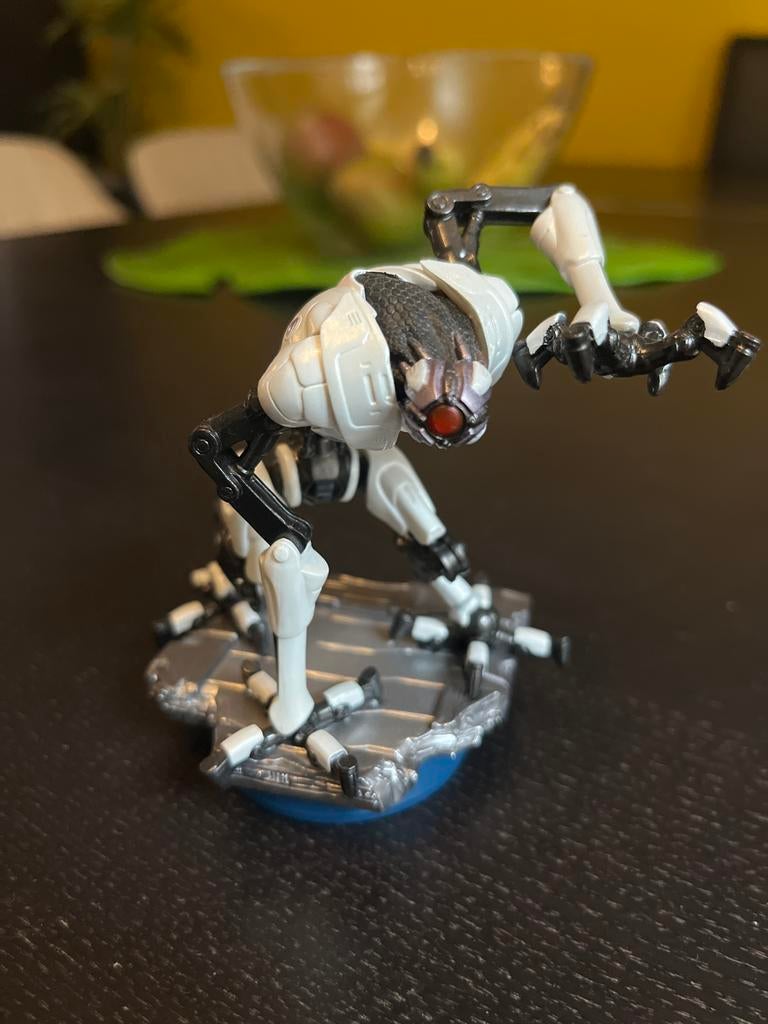 E.M.M.I Amiibo Metroid Dread, Ophalen of Verzenden, Zo goed als nieuw