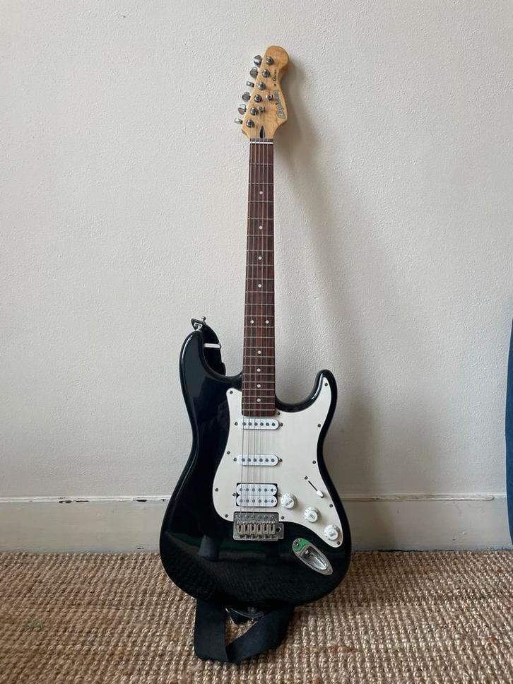 Crafter Cruiser Elektrische Gitaar + Pure Blues Snaren, Muziek en Instrumenten, Snaarinstrumenten | Gitaren | Elektrisch, Gebruikt
