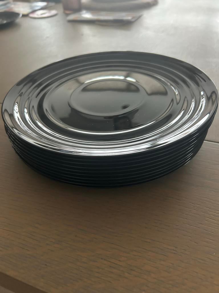 Zwarte Eetborden 24cm - 10 stuks, Ophalen, Gebruikt, Keramiek, Bord(en)