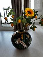 Handgeschilderde limited edition Doortje Ijpelaar vaas, Huis en Inrichting, Ophalen of Verzenden, Zo goed als nieuw