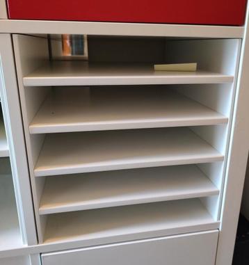 Inzet inzetten  met 4 plankjes wit kallax Expedit vakkenkast beschikbaar voor biedingen