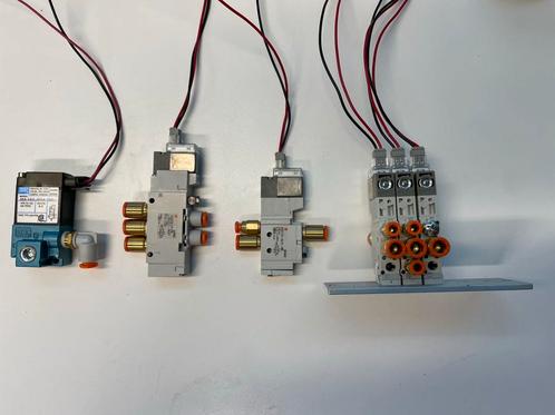 SMC mini ventielen valve solenoid pneumatiek ventiel, Hobby en Vrije tijd, Elektronica-componenten, Zo goed als nieuw, Ophalen of Verzenden