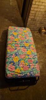 Opklapbed - Eenpersoons met Bloemenmotief, Huis en Inrichting, Ophalen, 90 cm, 200 cm, Metaal