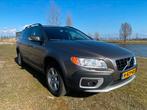 Volvo XC70 3.2 AWD Momentum Aut. xenon, leder, trekhaak, Auto's, Volvo, Automaat, 1800 kg, Zwart, XC70
