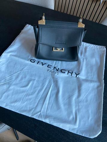 Givenchy Paris Mystic Bag design tas damestas beschikbaar voor biedingen