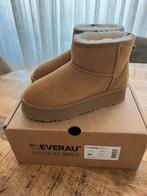 Everau australia plateau ugg maat 38, Bruin, Lage of Enkellaarzen, Ophalen of Verzenden, Zo goed als nieuw