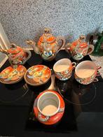 JAPANS THEE SERVIES MET DE HAND GESCHILDERD, Antiek en Kunst, Antiek | Servies compleet, Ophalen of Verzenden