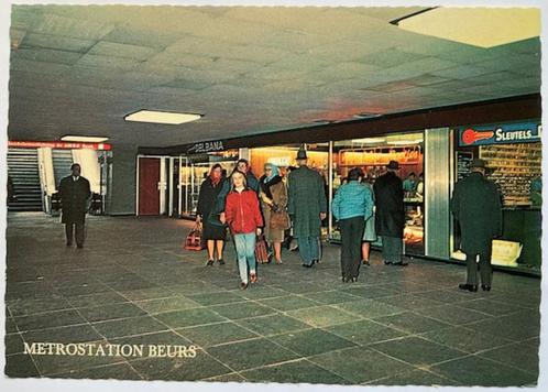 Metrostation Beurs Rotterdam ondergronds met winkels 1968, Verzamelen, Ansichtkaarten | Nederland, Ongelopen, Zuid-Holland, 1960 tot 1980
