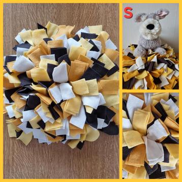Snuffelmatten maat S. Zeer geschikt voor pups/kleine honden beschikbaar voor biedingen