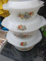 Arcopal vuurvaste schalen met deksel., Ophalen, Nieuw