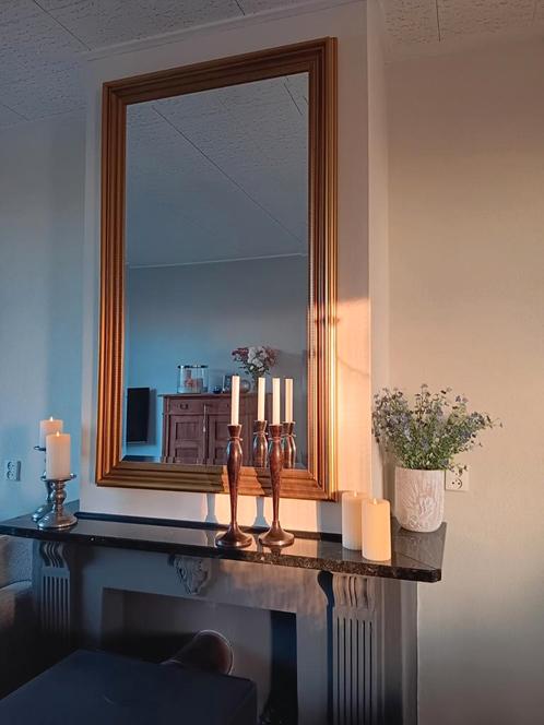 Grote Spiegel 145 x 85 m goudkleurig met facet, Huis en Inrichting, Woonaccessoires | Spiegels, Zo goed als nieuw, 75 tot 100 cm