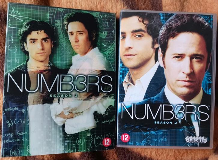 Numb3rs Seizoen 1 tm 4  DVD Boxset, Cd's en Dvd's, Dvd's | Tv en Series, Zo goed als nieuw, Drama, Boxset, Vanaf 12 jaar, Ophalen of Verzenden