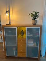 Stijlvolle eiken opbergkast met rookglas deuren, Ophalen, 100 tot 150 cm, Eikenhout, Zo goed als nieuw
