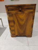 Vintage Art Deco Nachtkastje, Huis en Inrichting, Slaapkamer | Nachtkastjes, Gebruikt, Minder dan 45 cm, Hout, 55 tot 70 cm