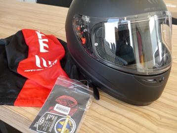 NIEUWE motorhelm MT Thunder XXXL 65-66cm beschikbaar voor biedingen