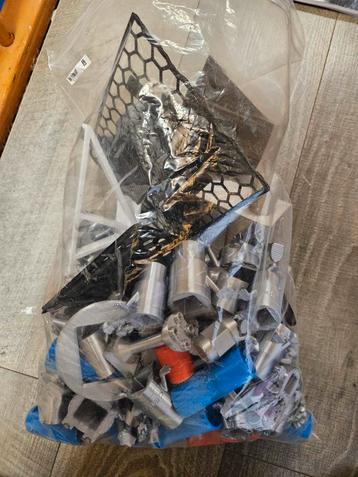3d print afval  beschikbaar voor biedingen