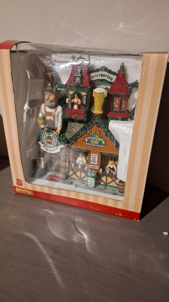 Lemax Facade Hoffer's Biergarten voor kerstdorp, Diversen, Kerst, Ophalen of Verzenden