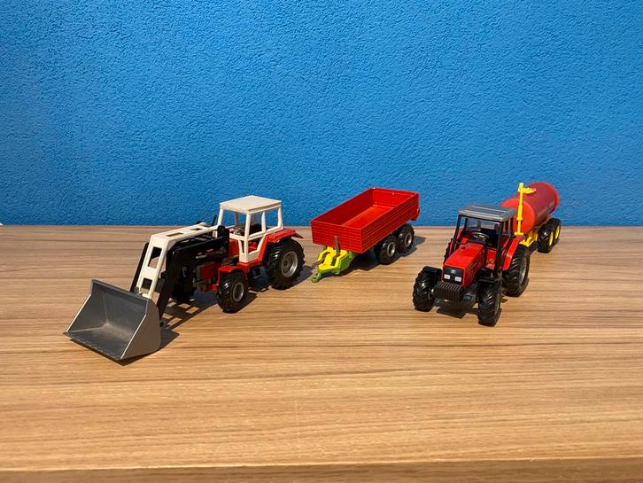 2x Tractor en Diverse Toebehoren Siku 1:50, Hobby en Vrije tijd, Modelauto's | 1:50, Gebruikt, Hijskraan, Tractor of Landbouw