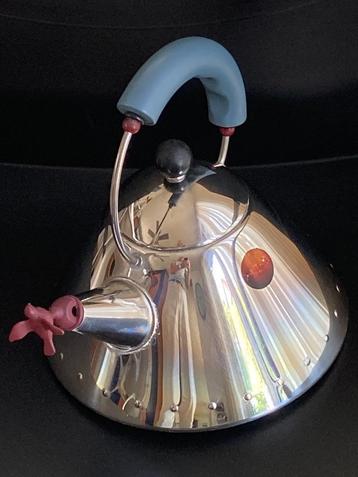 Alessi fluitketel met vogeltje, handgreep light blue beschikbaar voor biedingen