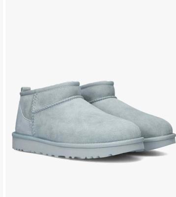 NIEUW UGG mini classic laarzen maat 38 beschikbaar voor biedingen