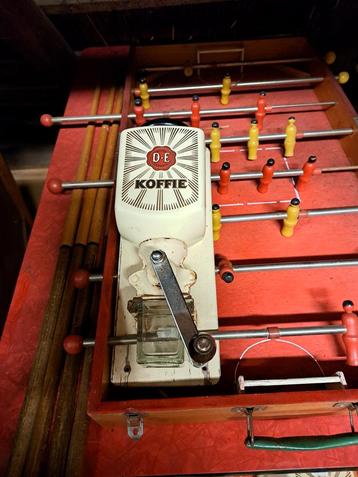 Mooie koffiemolens beschikbaar voor biedingen