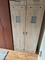Mooie robuuste ridder kast ! Leuk voor bvb de kinderkamer!, Huis en Inrichting, Kasten | Kledingkasten, Ophalen, 100 tot 150 cm