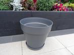 ELHO BLOEMPOT met ronde wielen Ø40cm + bijpassende schotel, Tuin en Terras, Kunststof, Gebruikt, Tuin, Rond