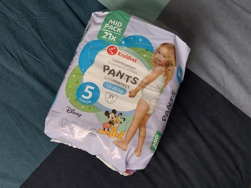 Luierbroekjes Disney Kruidvat 16 stuks junior maat 5=13-20kg, Kinderen en Baby's, Badjes en Verzorging, Zo goed als nieuw, Overige typen