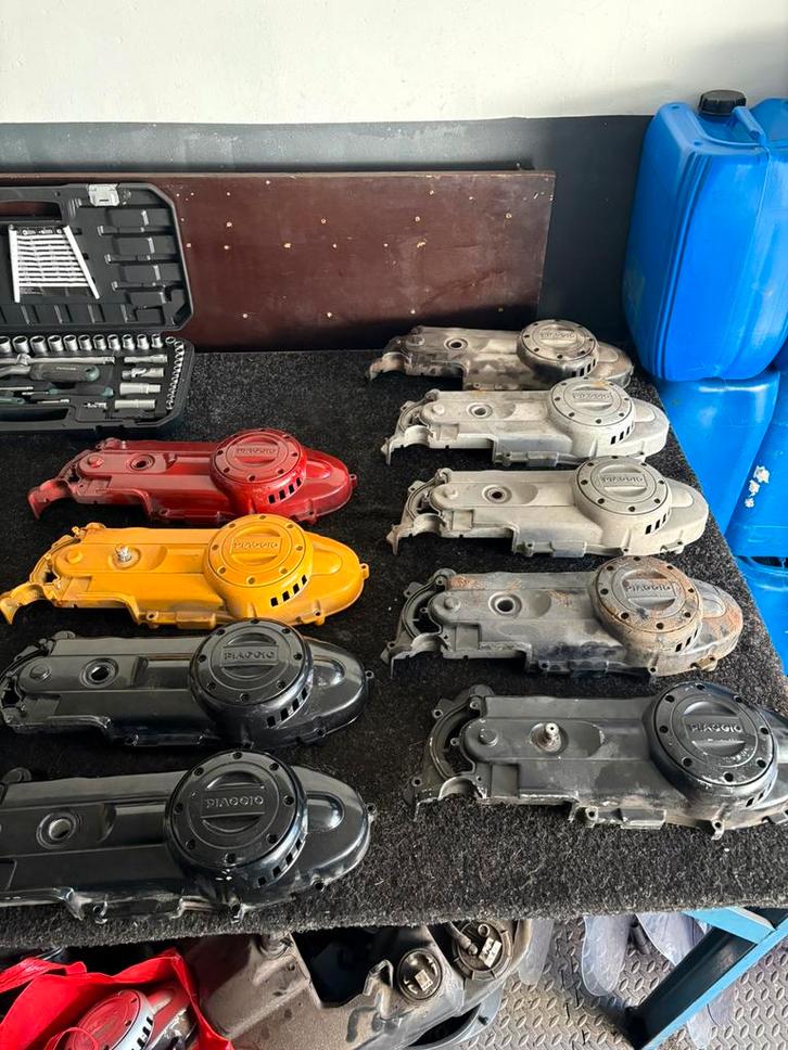 Vespa Sprint Primavera Fly carterkap, Fietsen en Brommers, Brommeronderdelen | Scooters, Zo goed als nieuw, Piaggio, Blok, Ophalen of Verzenden