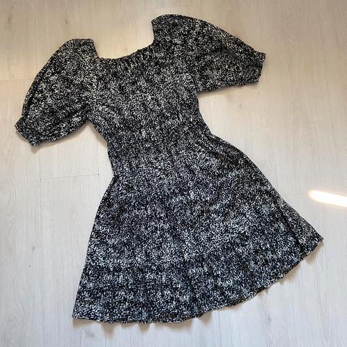 zwart met wit GAP jurkje met pofmouwen mt M Tall, Kleding | Dames, Jurken, Zo goed als nieuw, Maat 38/40 (M), Zwart, Verzenden
