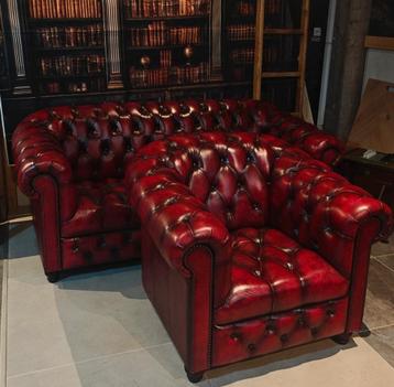 Antiek Rode Chesterfield 3 zits + Clubfauteuil  beschikbaar voor biedingen