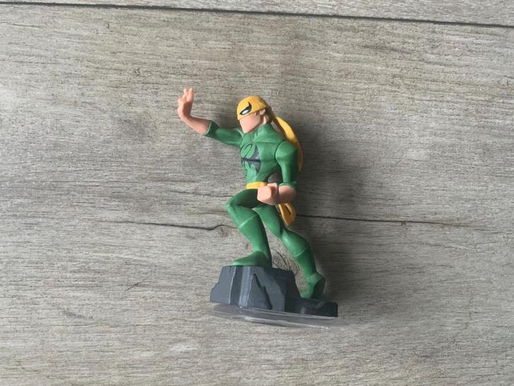 Disney Infinity Figuurtje - Marvel - Iron Fist, Verzamelen, Poppetjes en Figuurtjes, Zo goed als nieuw, Ophalen of Verzenden
