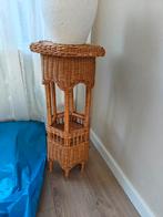 Rotan rieten plantenkruk plantentafeltje retro vintage, Huis en Inrichting, Tafels | Bijzettafels, Ophalen, Gebruikt, Rond, 60 cm of meer
