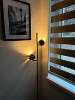 Moderne Vloerlamp met 2 Spots, Huis en Inrichting, Lampen | Vloerlampen, Ophalen, Zo goed als nieuw, Metaal, 150 tot 200 cm