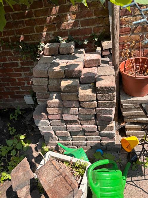 Gratis Trommelstenen / cobblestones/ klinkers / terrastegels, Tuin en Terras, Tegels en Klinkers, Gebruikt, Klinkers, Beton, Minder dan 5 m²