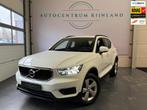 Volvo XC40 1.5 T2 Momentum Automaat, Auto's, Volvo, Lichtsensor, 1525 kg, 129 pk, Wit