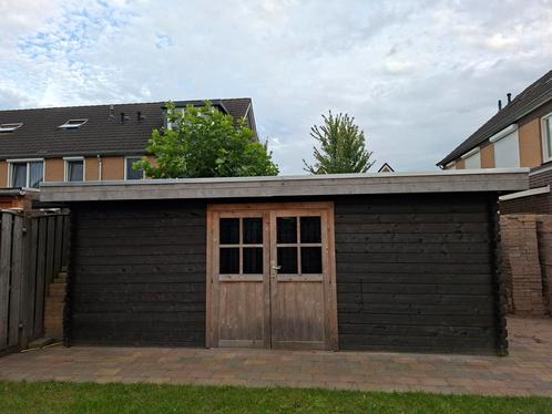 Houten Berging / Tuinhuis zwart met regenton, Tuin en Terras, Tuinhuizen, Gebruikt, Overige typen, Hout, 500 cm of meer, 200 tot 400 cm